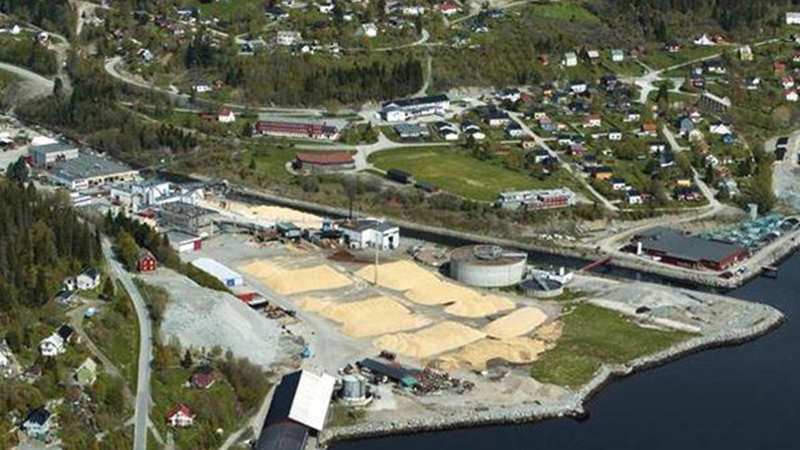 Luftaufnahme der Zellstofffabrik FollaCell. Luftaufnahme der Zellstofffabrik FollaCell.